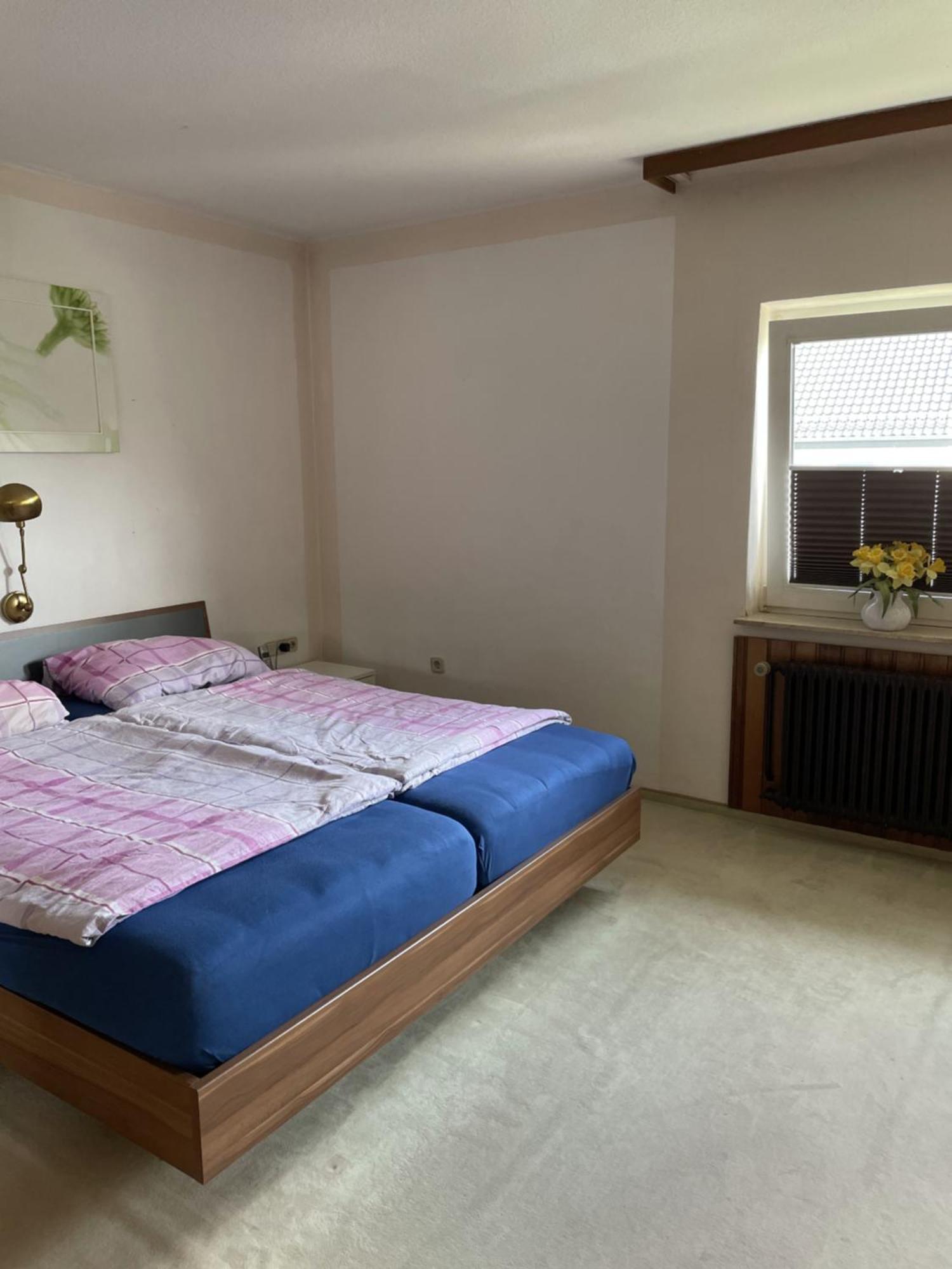 Entire House, Quiet City Location, Garden, Parking ビーレフェルト エクステリア 写真